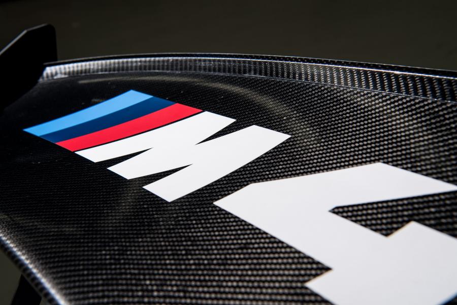 Детали экстерьера BMW M4 GT4 (F82) 2017 года  (NA) (фото 10 из 27)